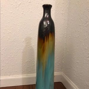 Tall 🏺 Vase